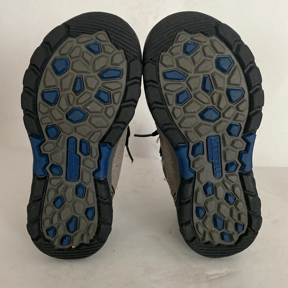 Merrell Kids Outdoor Adventure Apra Mid WTPF Boots- Green and Gray